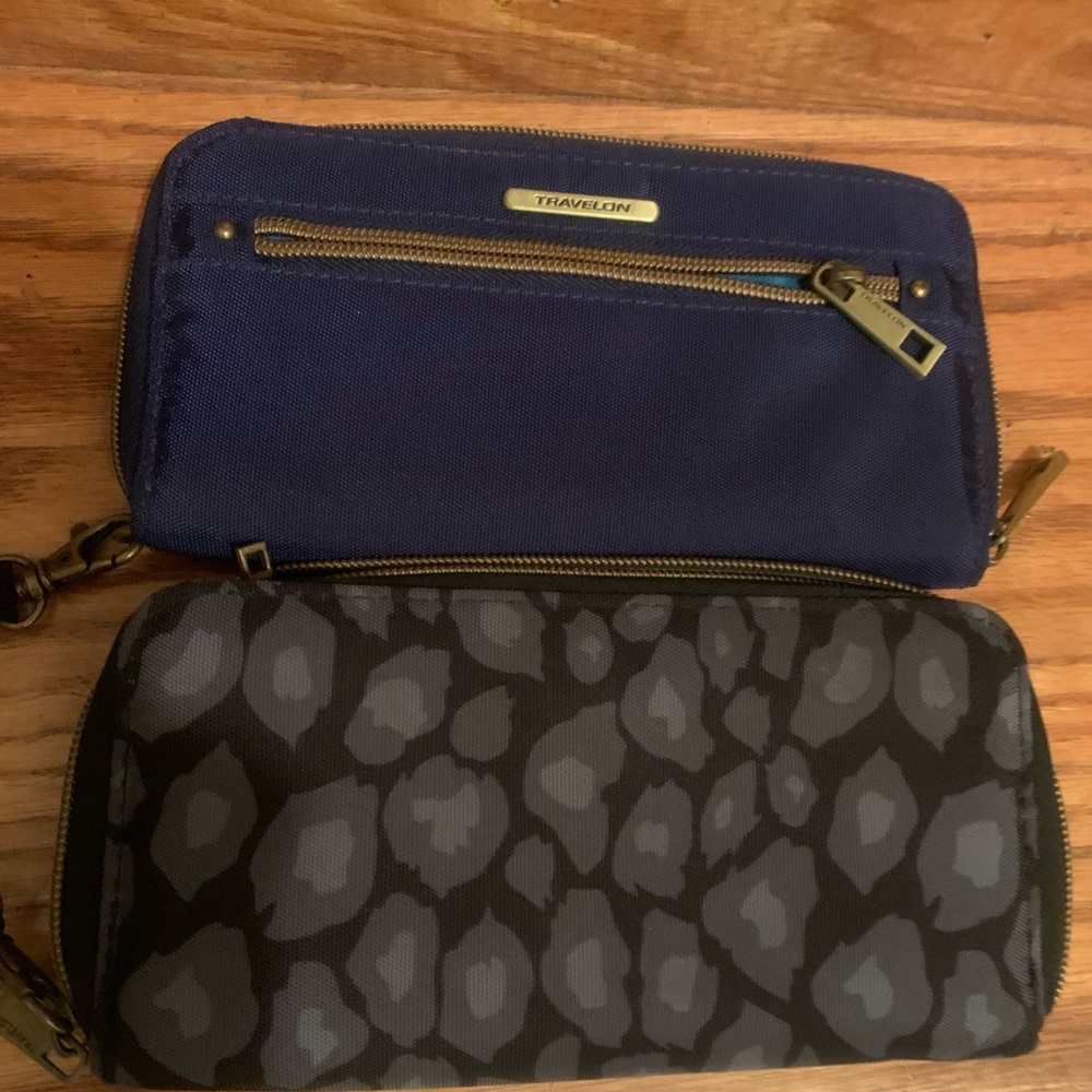 2 NWOT Travelon Wallets
